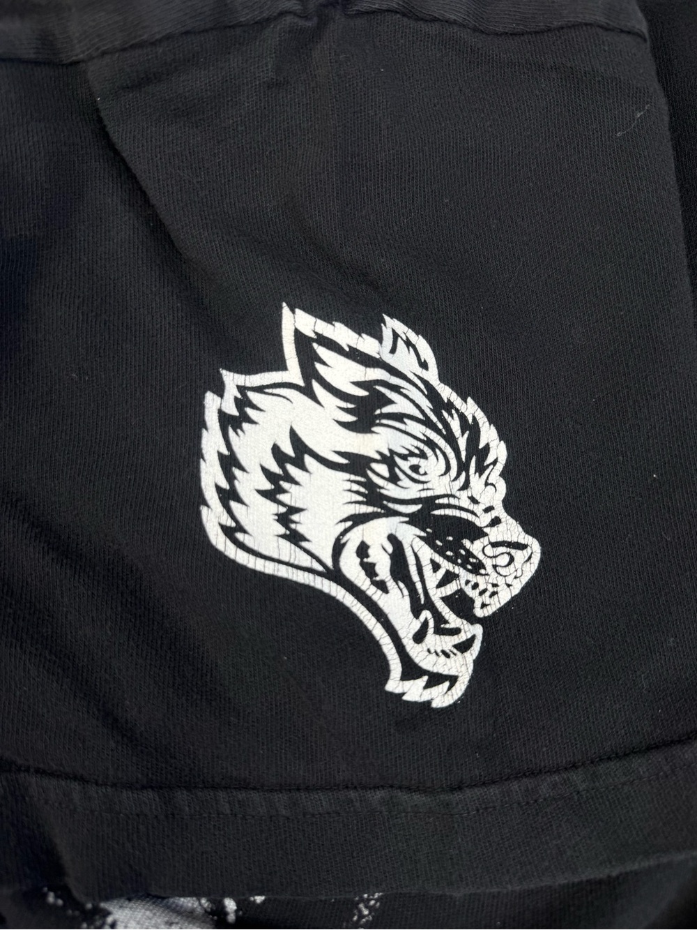 DARC SPORT X BATMAN X BANE “BORN IN IT” SIZE M - Picture 6 of 8